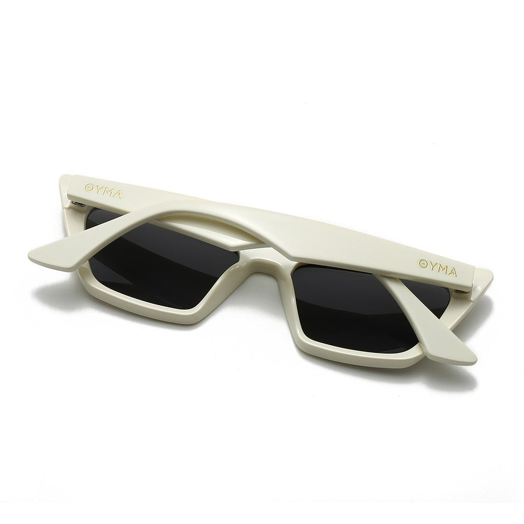 OYMA 09 / C04 - White Smoke