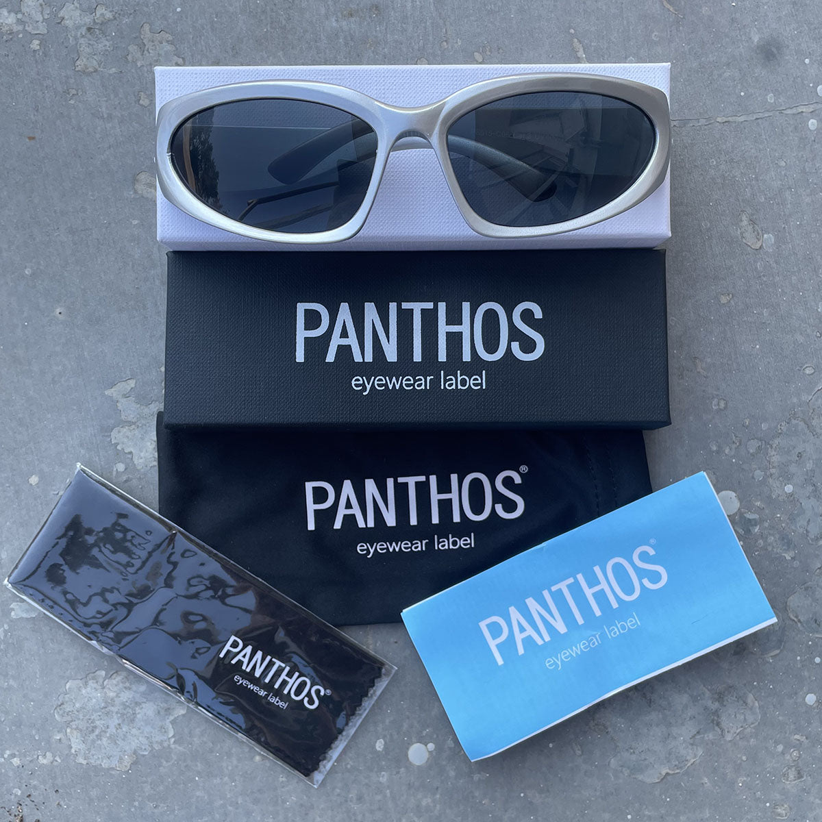 Alien / Silver Black