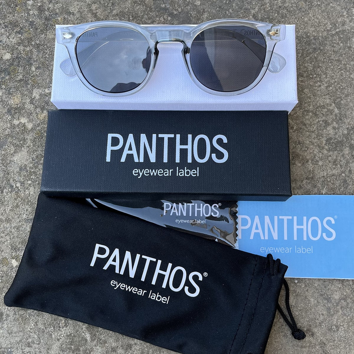 Business / Grey Smoke