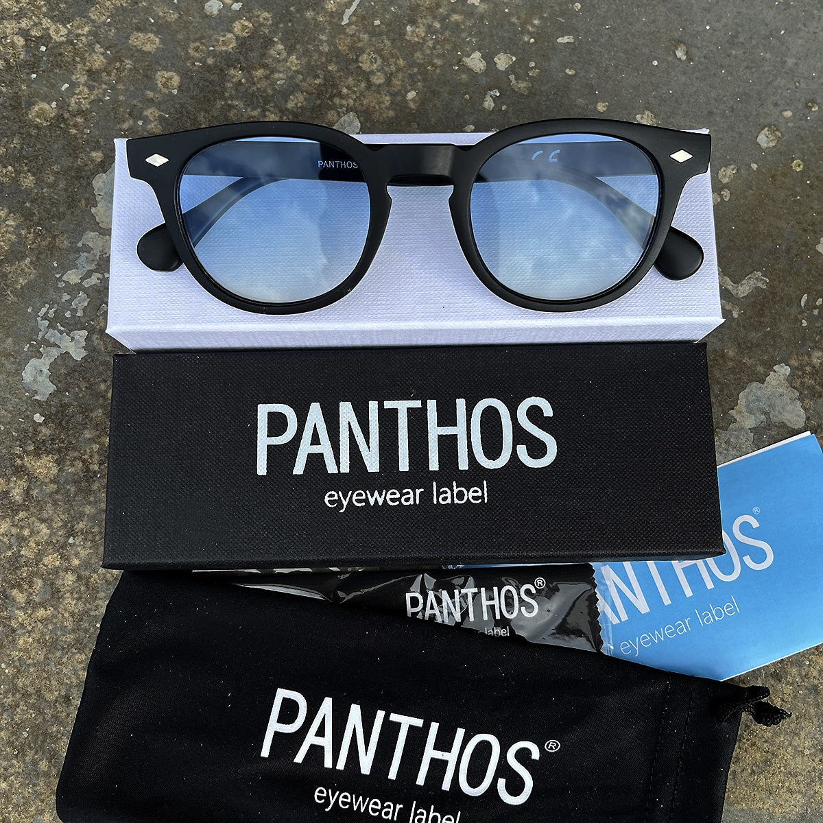 Business / Matte Black Blue Fumè