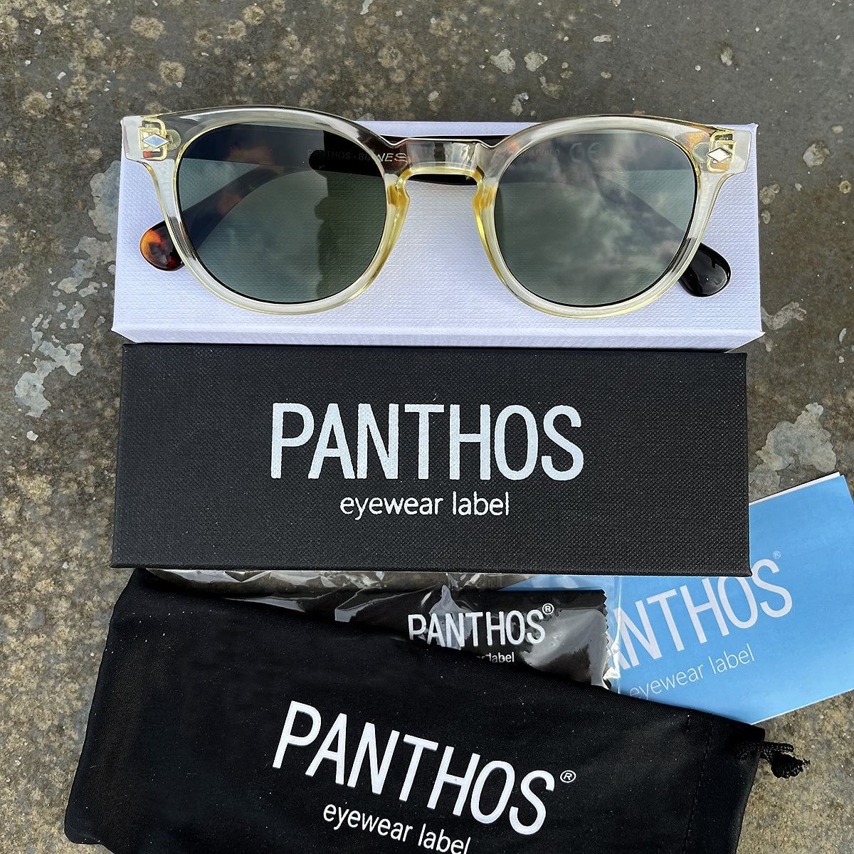 Business / Yellow Tortoise Dark Green