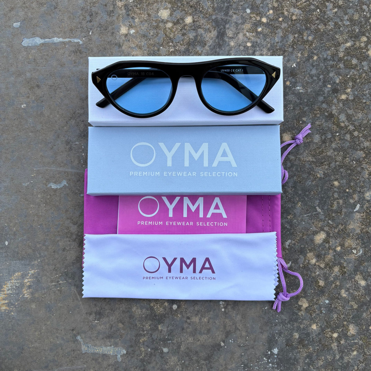 OYMA 18 / C04 - Black Blue