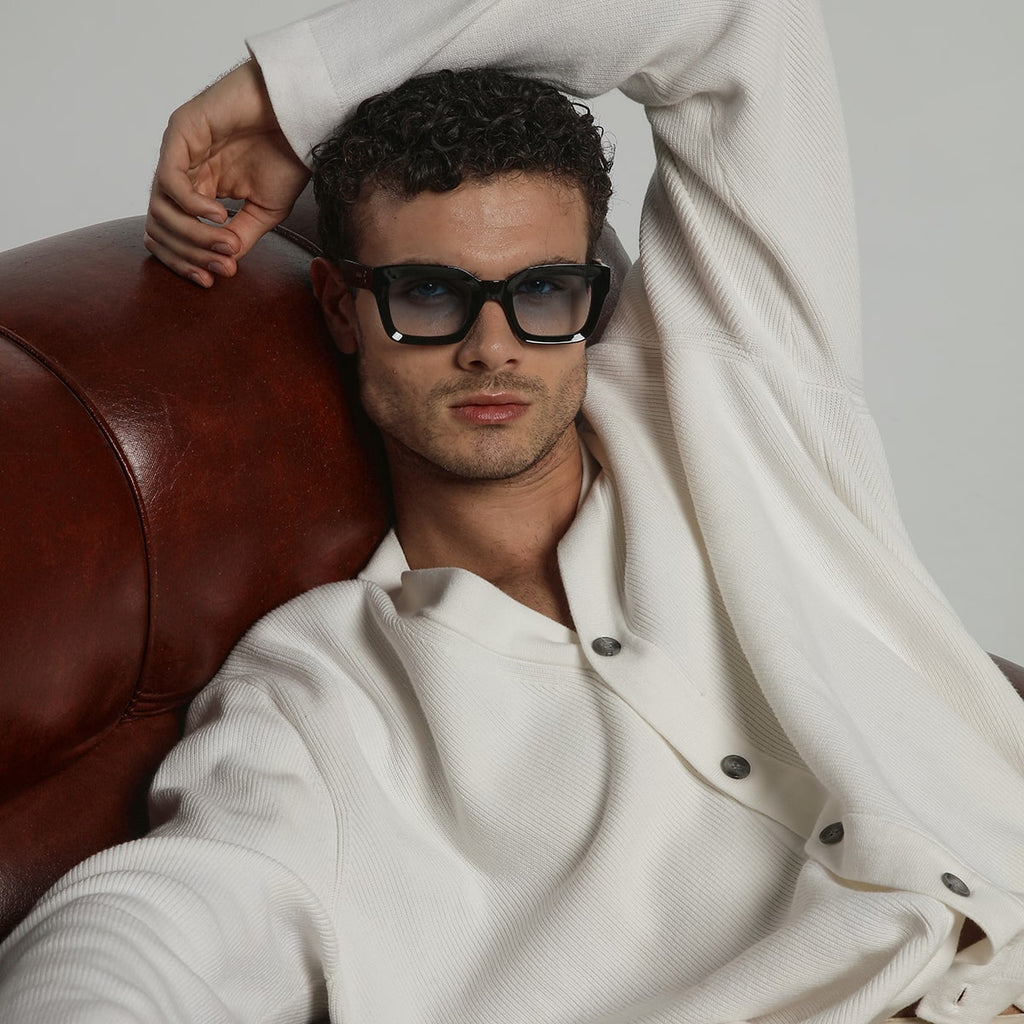 Massive / Black Green Fumè