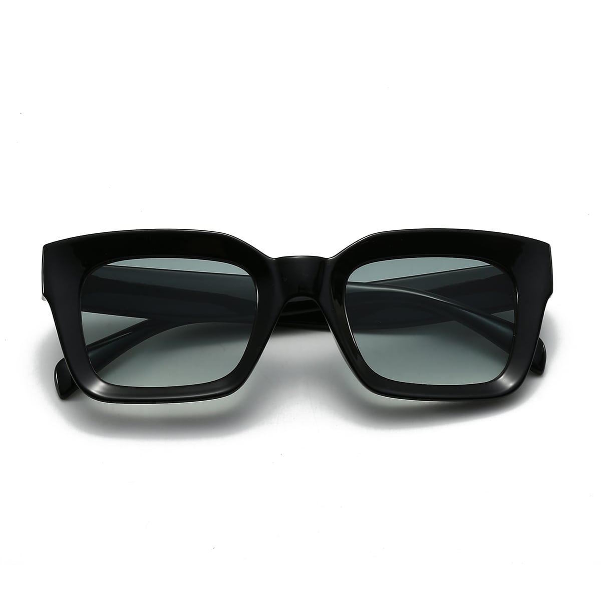 Massive / Black Green Fumè