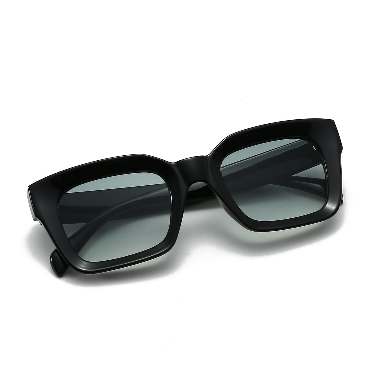 Massive / Black Green Fumè