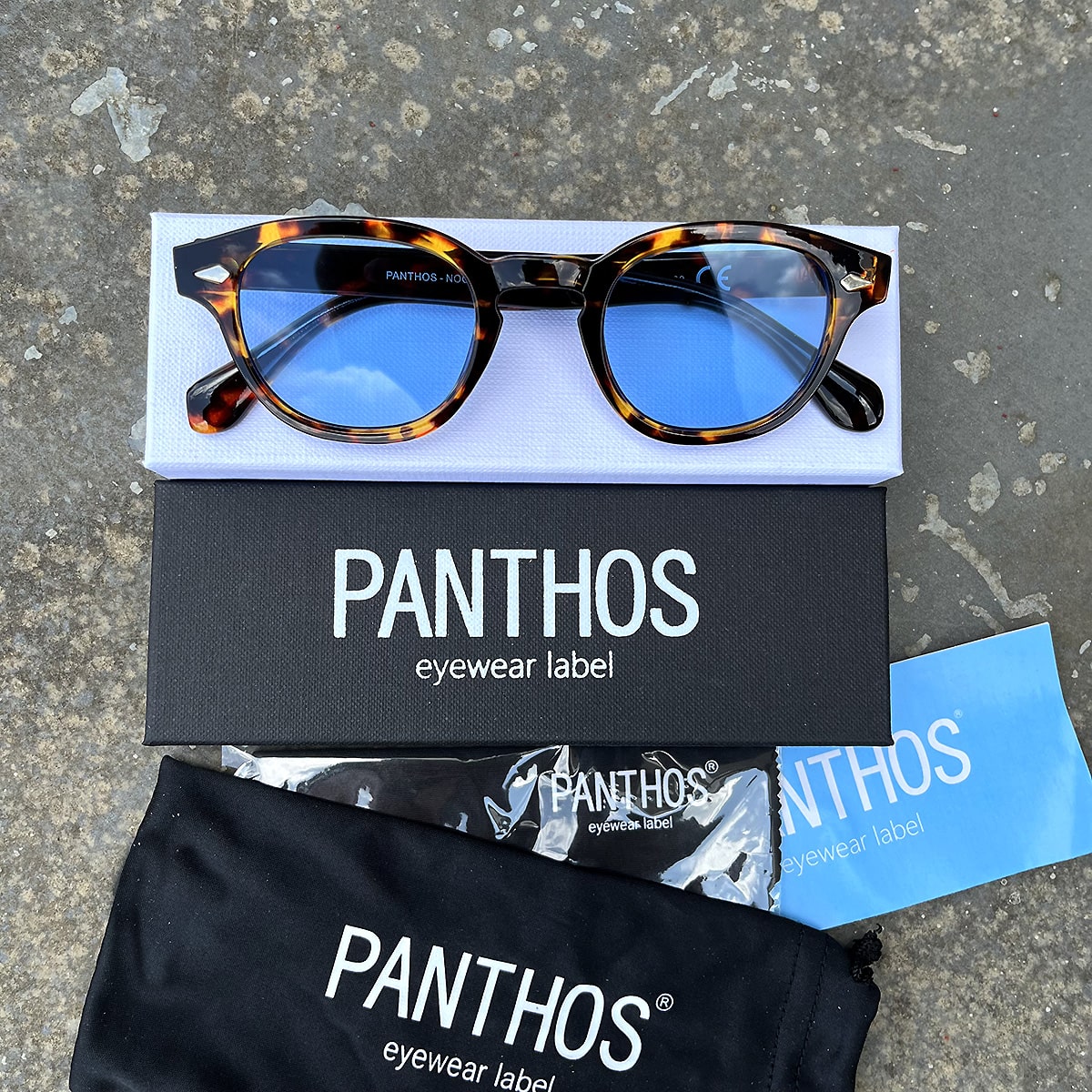 Noon / Tortoise Blue