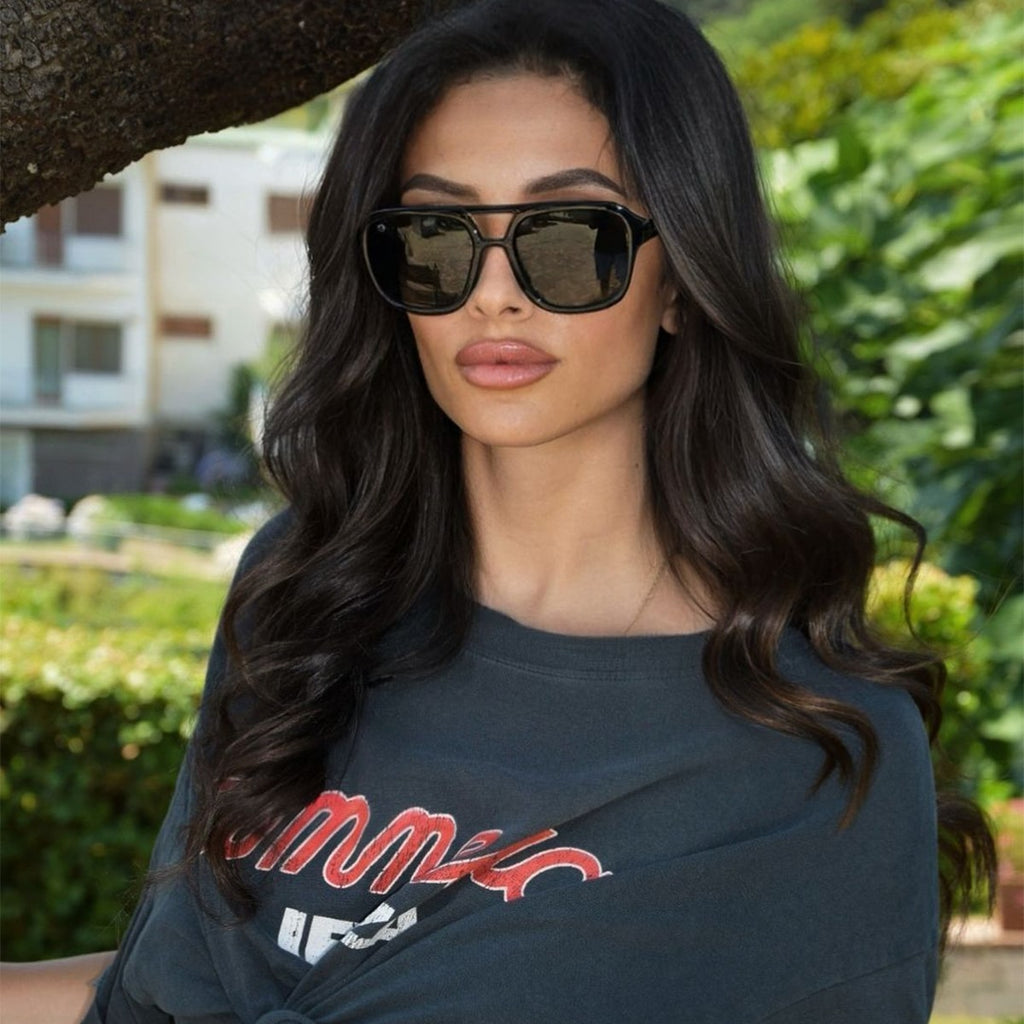 OYMA 02 / C01 - Black Dark Green