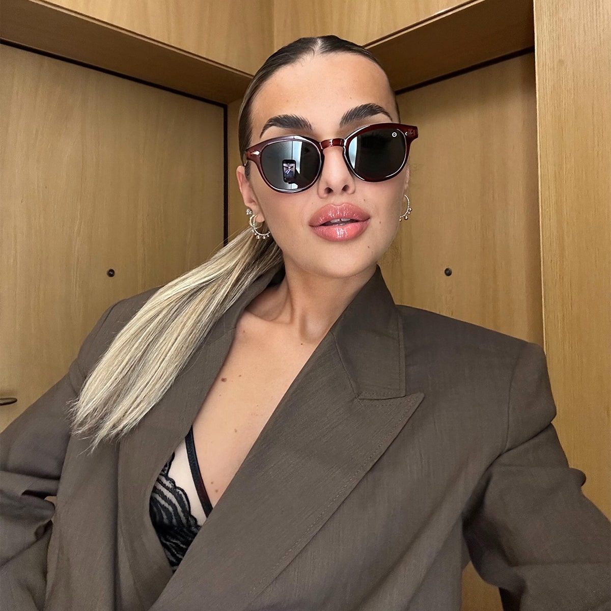 OYMA 03 / C07 - Brown Dark Green