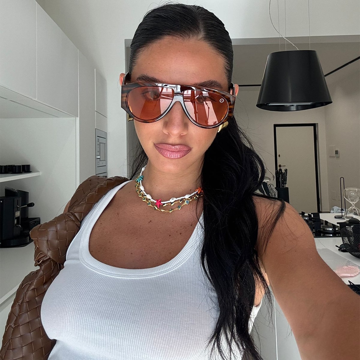 OYMA 11 / C06 - Tortoise Orange