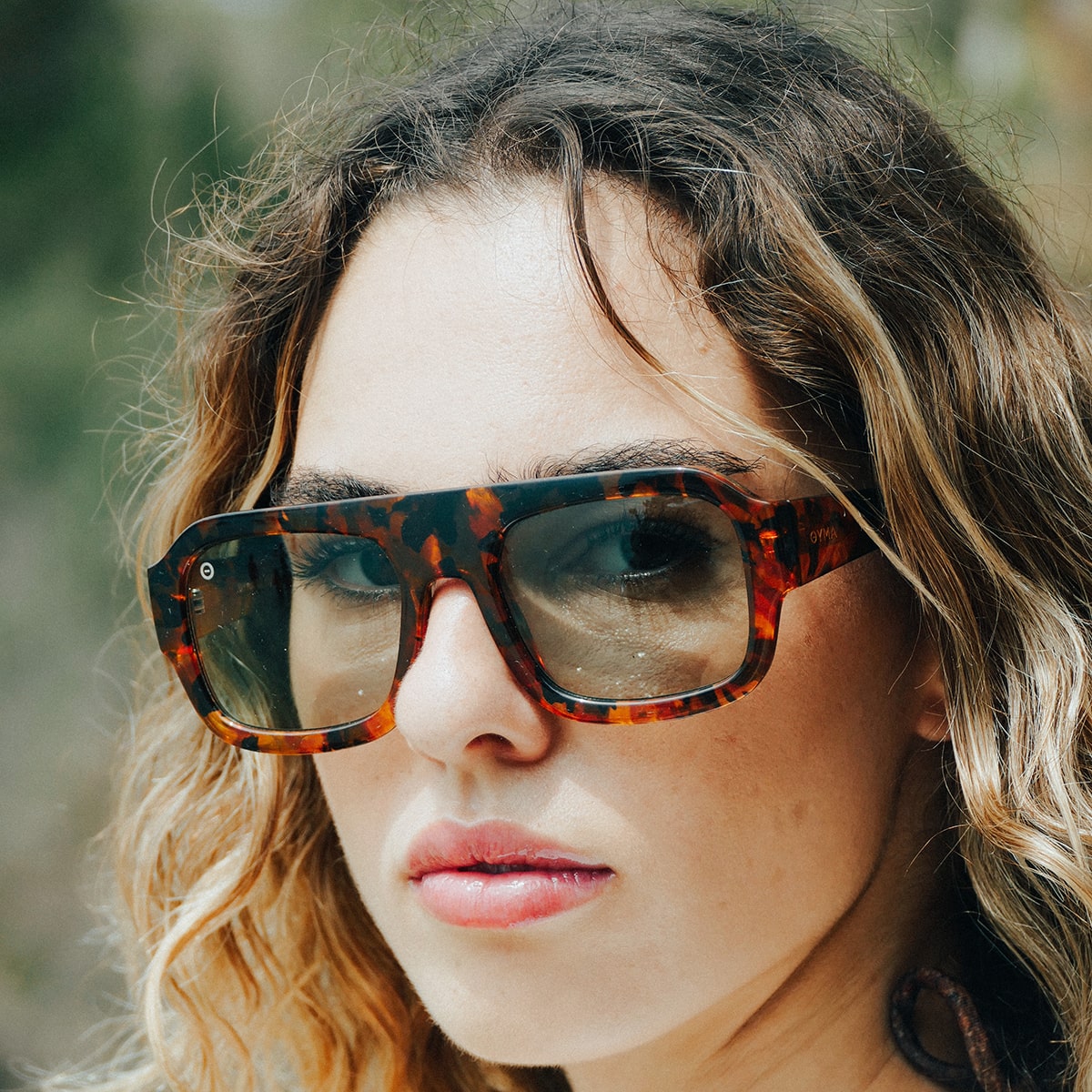 OYMA 01 / C02 - Tortoise Green