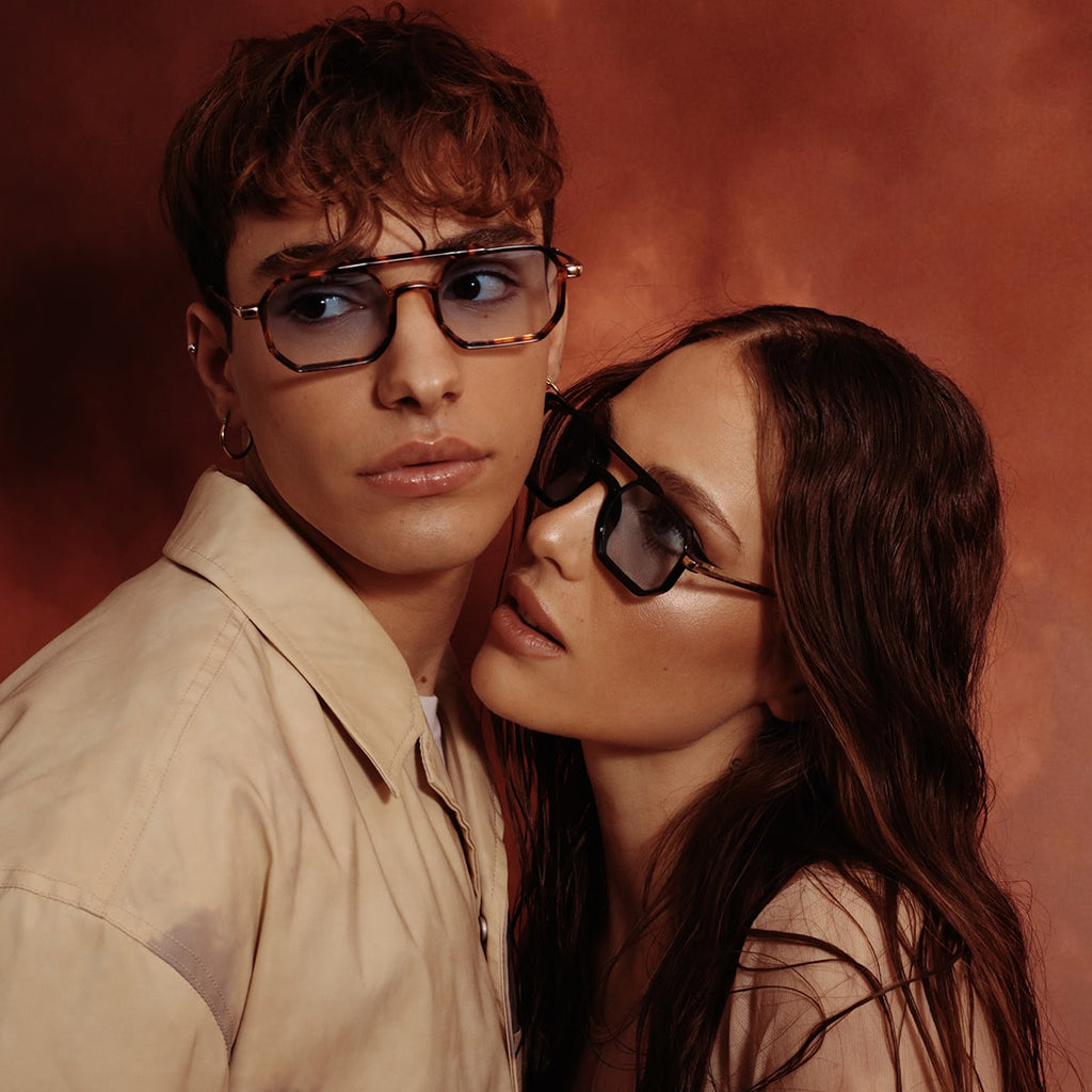 Shaped Metal / Tortoise Violet Fumè