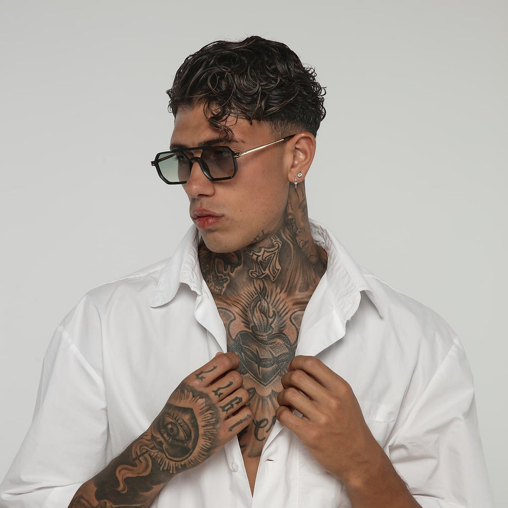 Shaped Metal / Matte Black Green Fumè