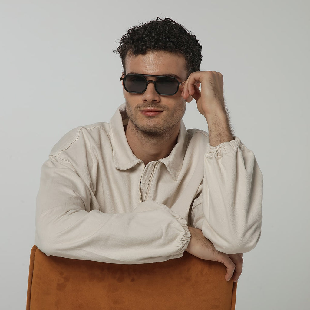 Shaped Metal / Total Black