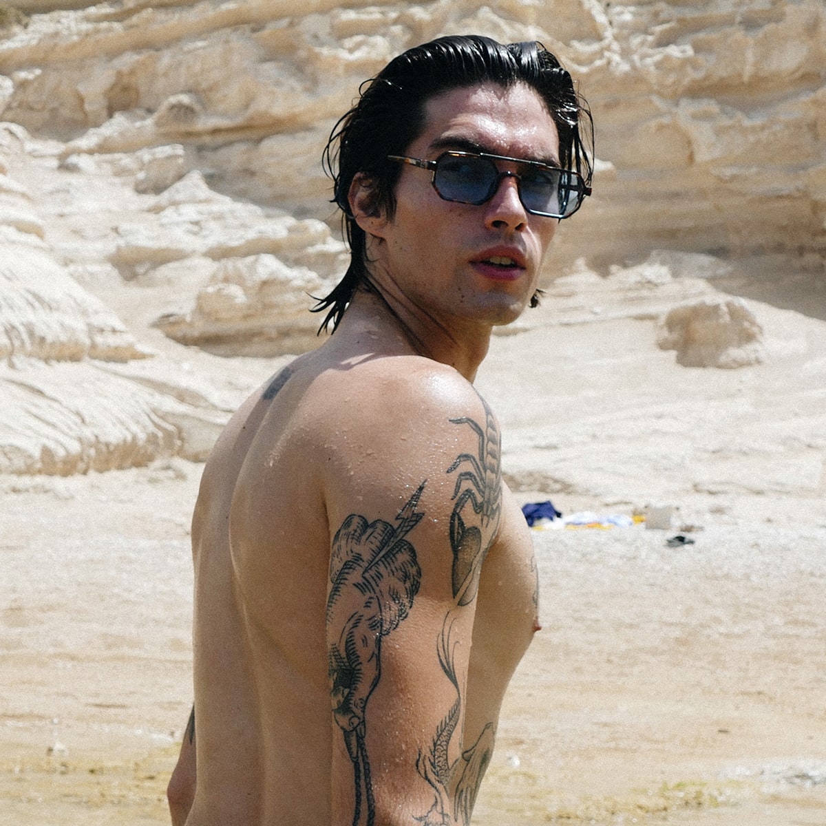 Shaped / Honey Dark Green